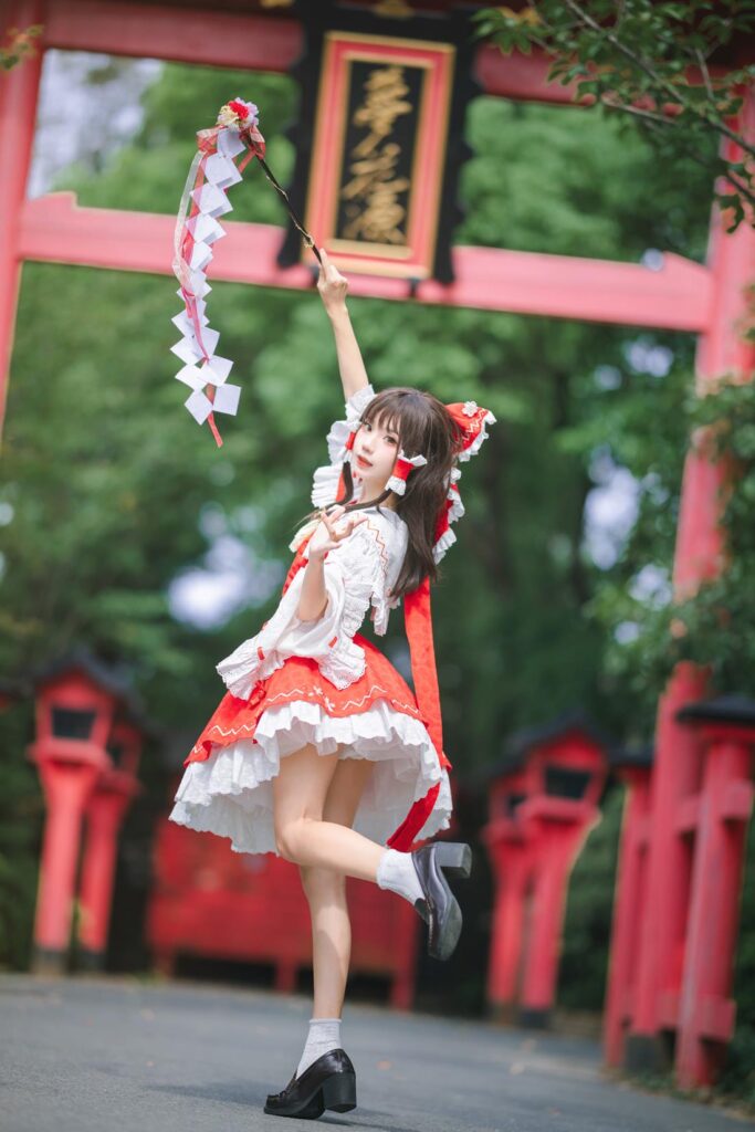 花柒Hana NO.031 – 森森仙短款灵梦[15P/280MB]插图1