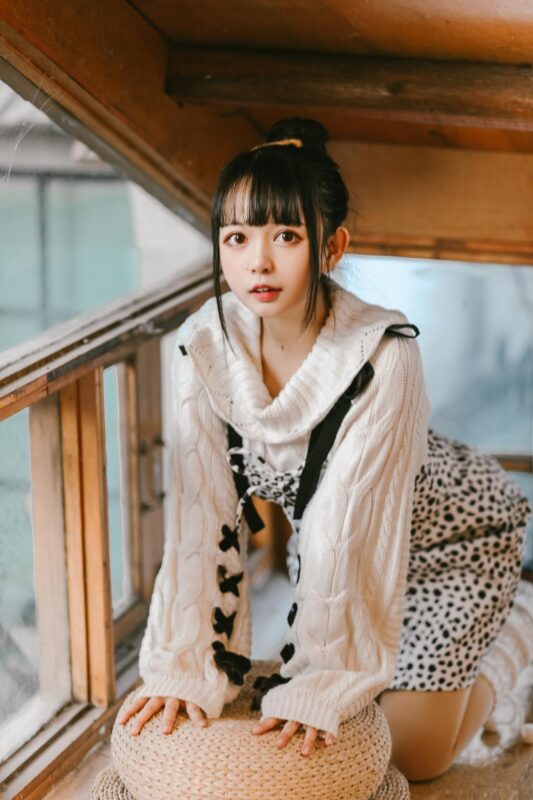 大眼萌妹黑猫猫OvO – 少女心事 [21P/282MB]-无料摄影圈