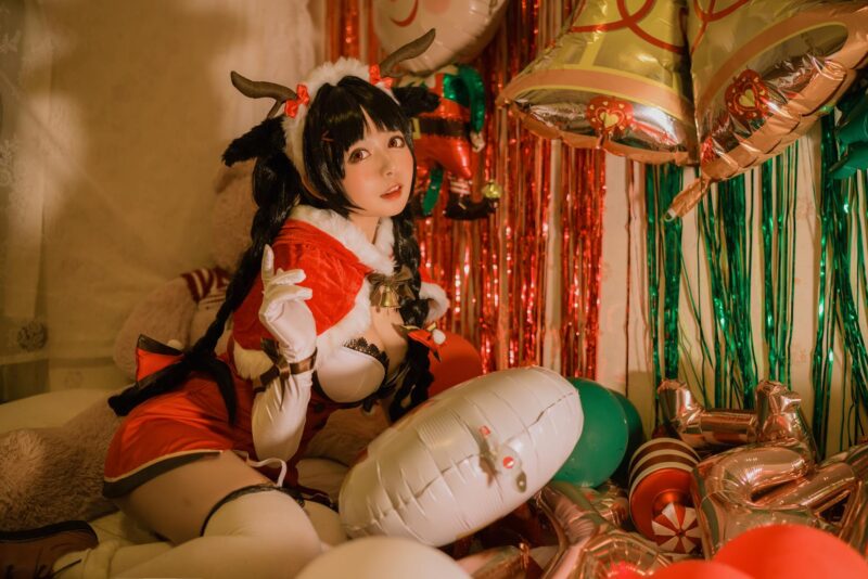 大眼萌妹黑猫猫OvO - 大潮圣诞 [16P/415MB]-无料摄影圈