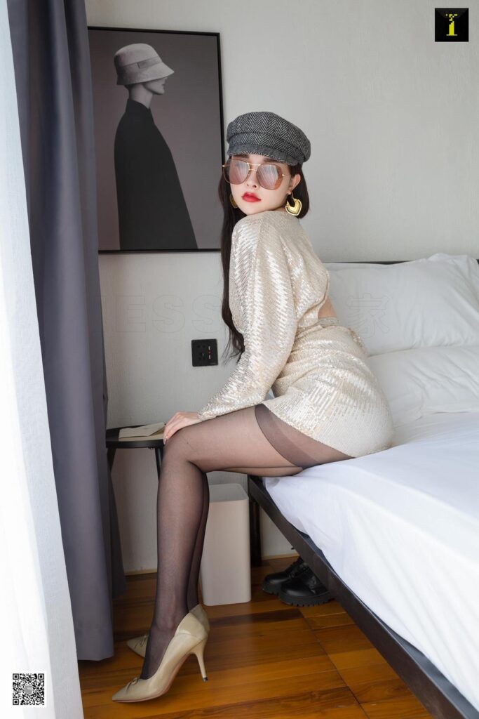 [IESS异思趣向] 2020.04.07 丝享家 716：喵姐《背后的秘密》[89P/31MB]插图1