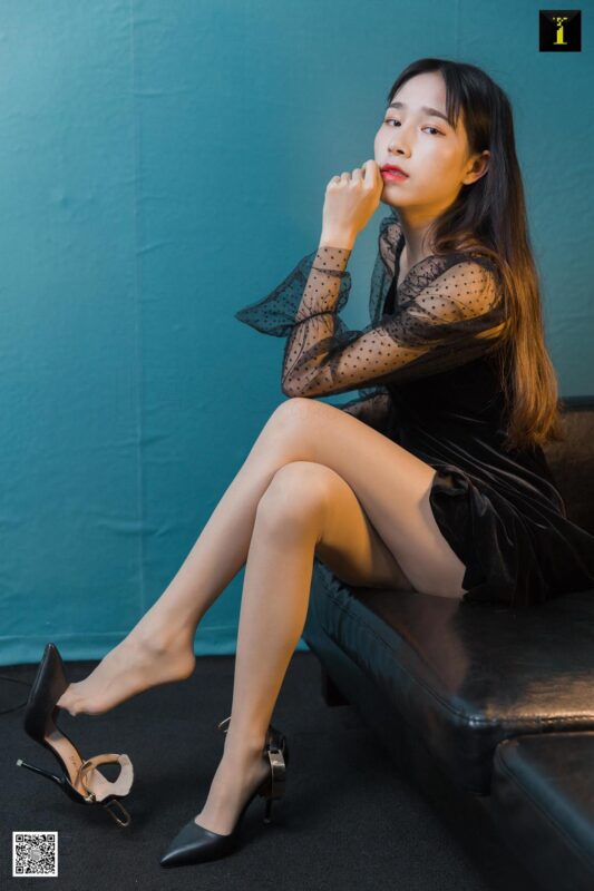 [IESS异思趣向] 2020.04.10 丝享家 719：美子《复古波点控》[90P/29MB]-无料摄影圈