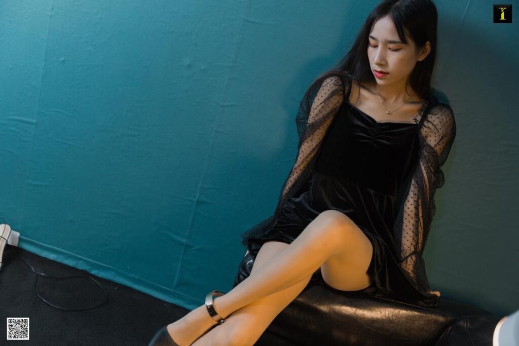 [IESS异思趣向] 2020.04.10 丝享家 719：美子《复古波点控》[90P/29MB]插图3