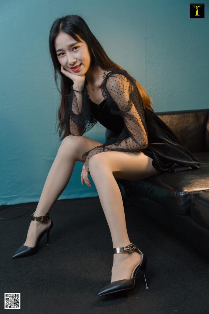 [IESS异思趣向] 2020.04.10 丝享家 719：美子《复古波点控》[90P/29MB]插图2