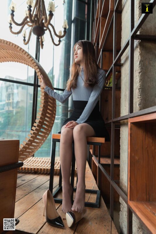 [IESS异思趣向] 2020.04.13 丝享家 720：婉萍《撞色渐变高跟》[89P/32MB]-无料摄影圈