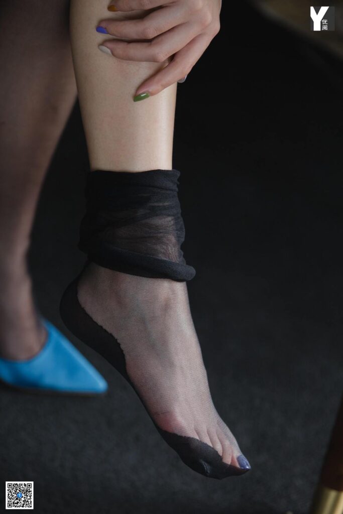 [IESS异思趣向] 2020.04.27 丝享家 727：小衫《老师的吊带袜》[93P/29MB]插图3