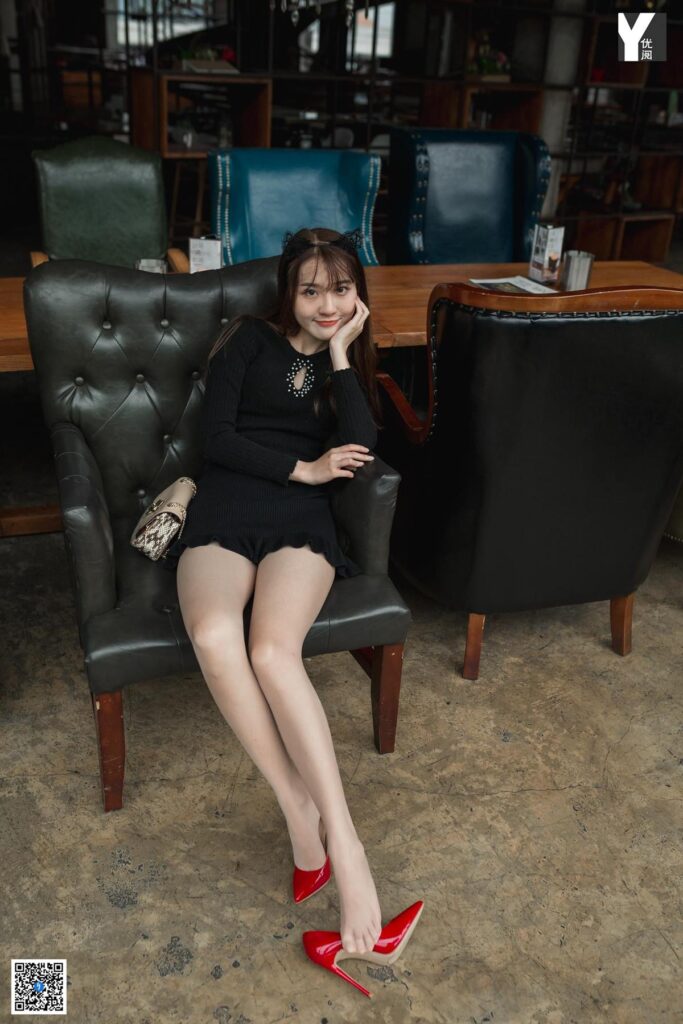 [IESS异思趣向] 2020.04.28 丝享家 729：婉萍《邻居的红色高跟》[93P/31MB]插图2