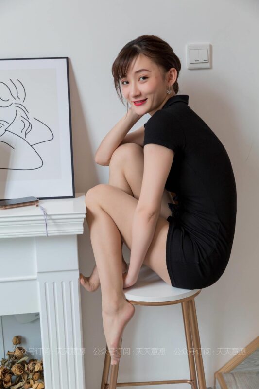 [IESS异思趣向] 2021.04.18 丝享家 783：秋秋《超短的包臀裙》[89P/79MB]-无料摄影圈