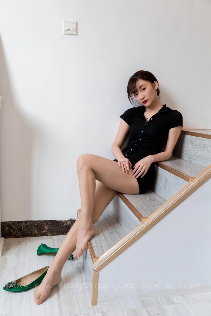 [IESS异思趣向] 2021.04.18 丝享家 783：秋秋《超短的包臀裙》[89P/79MB]插图2