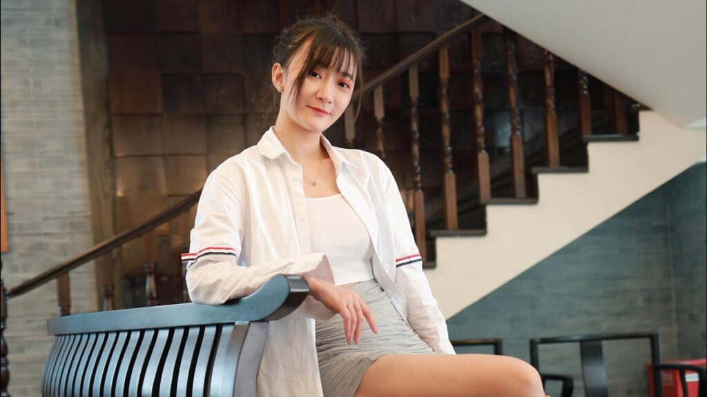 [IESS异思趣向] 2021.05.8 丝享家 798：秋秋《姓感包臀裙》[76P/71MB]插图1