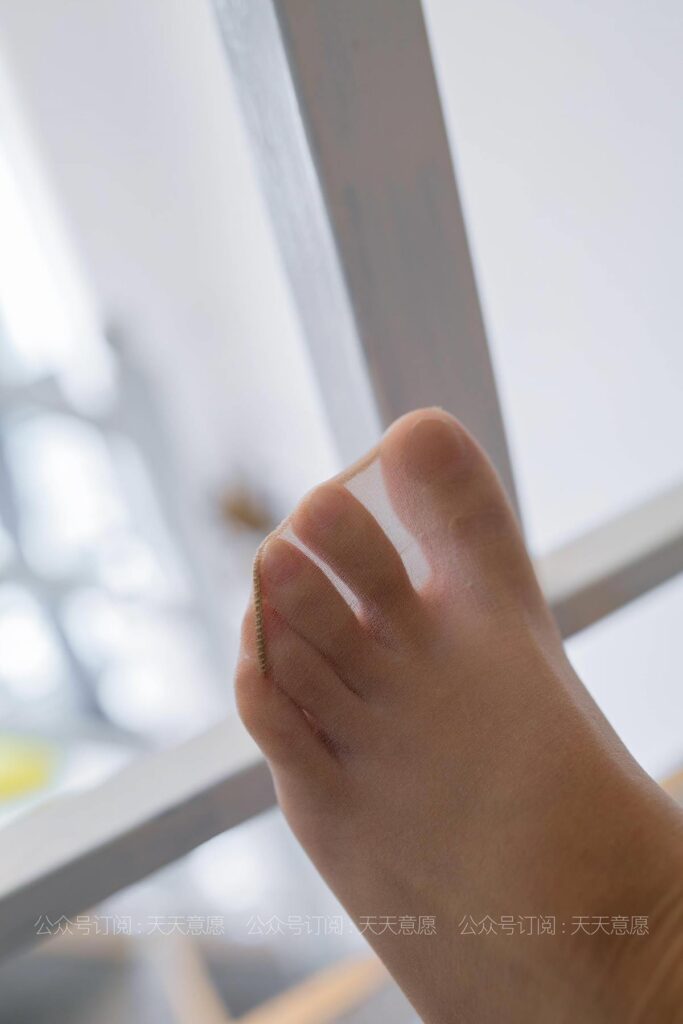 [IESS异思趣向] 2021.05.12 丝享家 801：婉苹《自愈系白色玫瑰》[89P/97MB]插图1