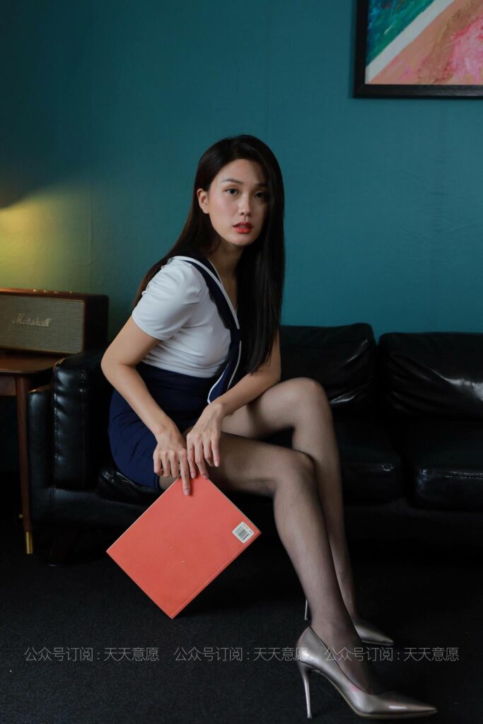 [IESS异思趣向] 2021.05.13 丝享家 802：羽西《沙发上的嘿丝》[90P/118MB]插图2