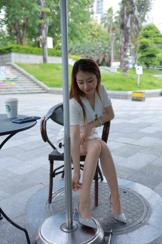 [IESS异思趣向] 2021.05.25 丝享家 814：小婕《肉丝白裙俏佳人》[79P/126MB]-无料摄影圈