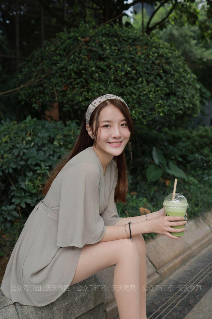 [IESS异思趣向] 2021.05.28 丝享家 817：婉苹《阶梯上的邂逅》[91P/181MB]插图3