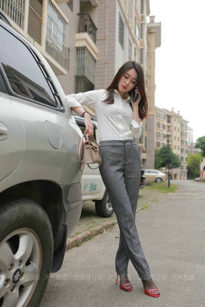 [IESS异思趣向] 2021.06.15 丝享家 833：佳爷《六月女神特辑》[84P/161MB]插图2