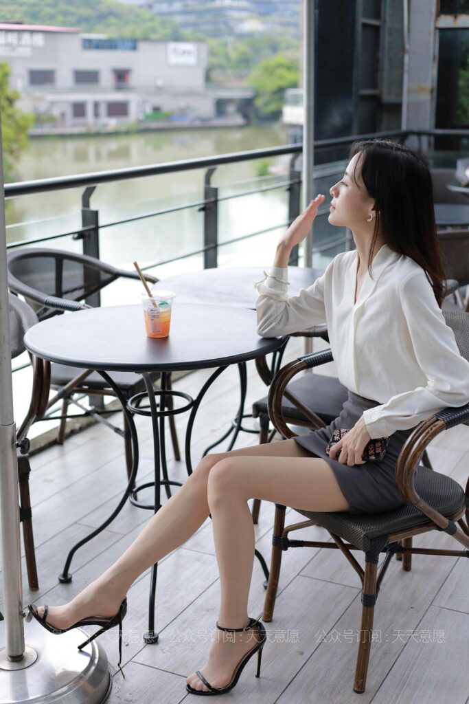 [IESS异思趣向] 2021.07.08 丝享家 855：小六《白色OL装》[91P/142MB]插图2