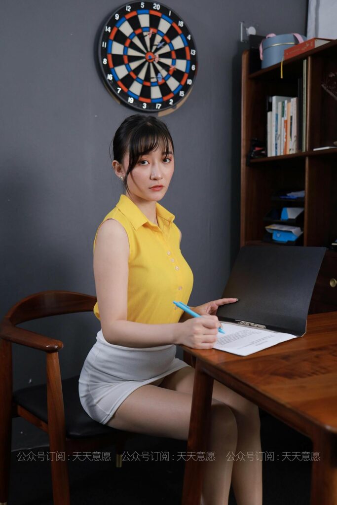 [IESS异思趣向] 2021.07.10 丝享家 857：秋秋《都市丽人》[90P/119MB]插图1