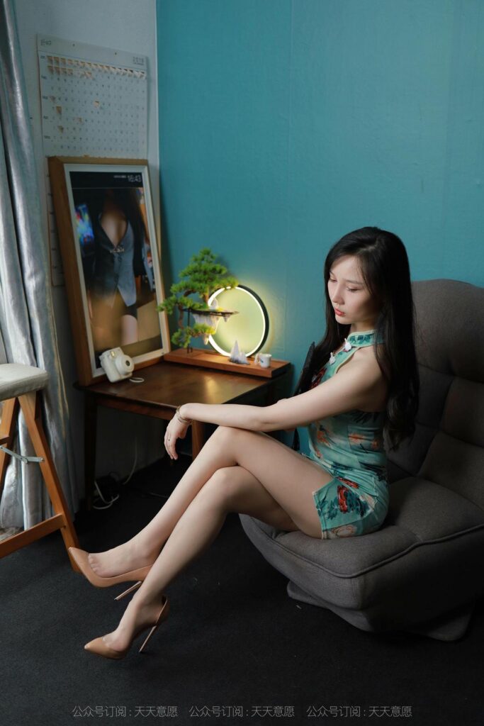 [IESS异思趣向] 2021.09.04 丝享家 909：文欣《天青色等烟雨》[95P/137MB]插图2