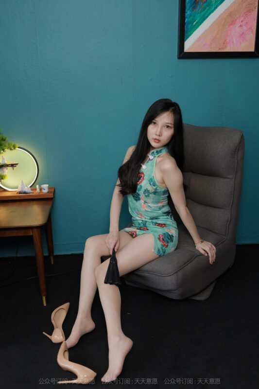 [IESS异思趣向] 2021.09.04 丝享家 909：文欣《天青色等烟雨》[95P/137MB]-无料摄影圈