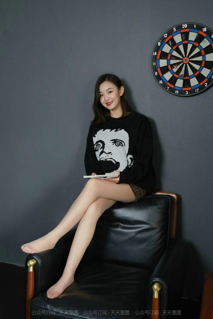 [IESS异思趣向] 2021.10.06 丝享家 939：新人星星《可甜可盐》[91P/127MB]插图3