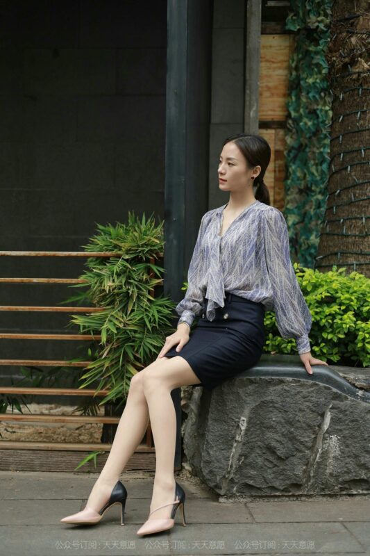 [IESS异思趣向] 2021.10.23 丝享家 955：小六《带你去散步》[92P/146MB]-无料摄影圈