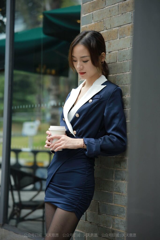 [IESS异思趣向] 2021.11.05 丝享家 966：小六《姓感包臀职业装》[87P/100MB]插图3