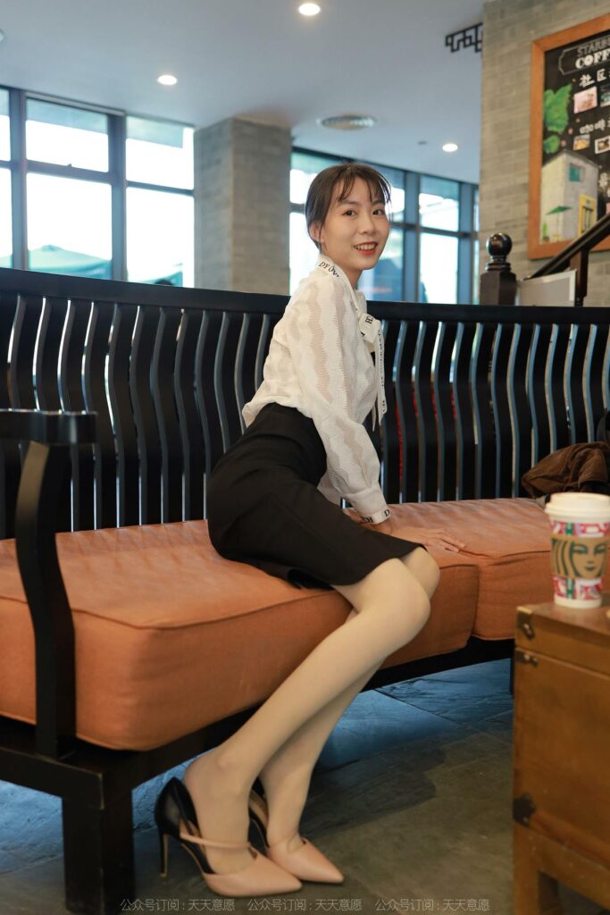[IESS异思趣向] 2022.01.01 丝享家 981：团团《气质一步裙》[91P/109MB]-无料摄影圈