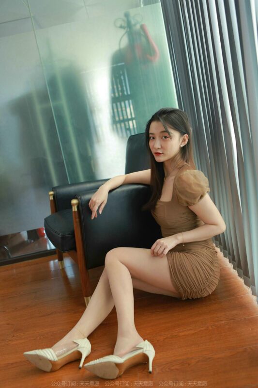 [IESS异思趣向] 2022.01.15 丝享家 988：秋秋《茶水间的故事》[91P/112MB]-无料摄影圈