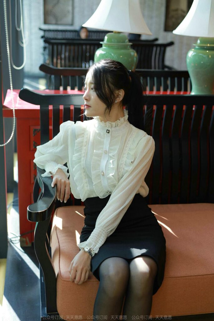 [IESS异思趣向] 2022.3.2 丝享家 1017：婉萍《嘿丝咖啡》[90P/128MB]插图2