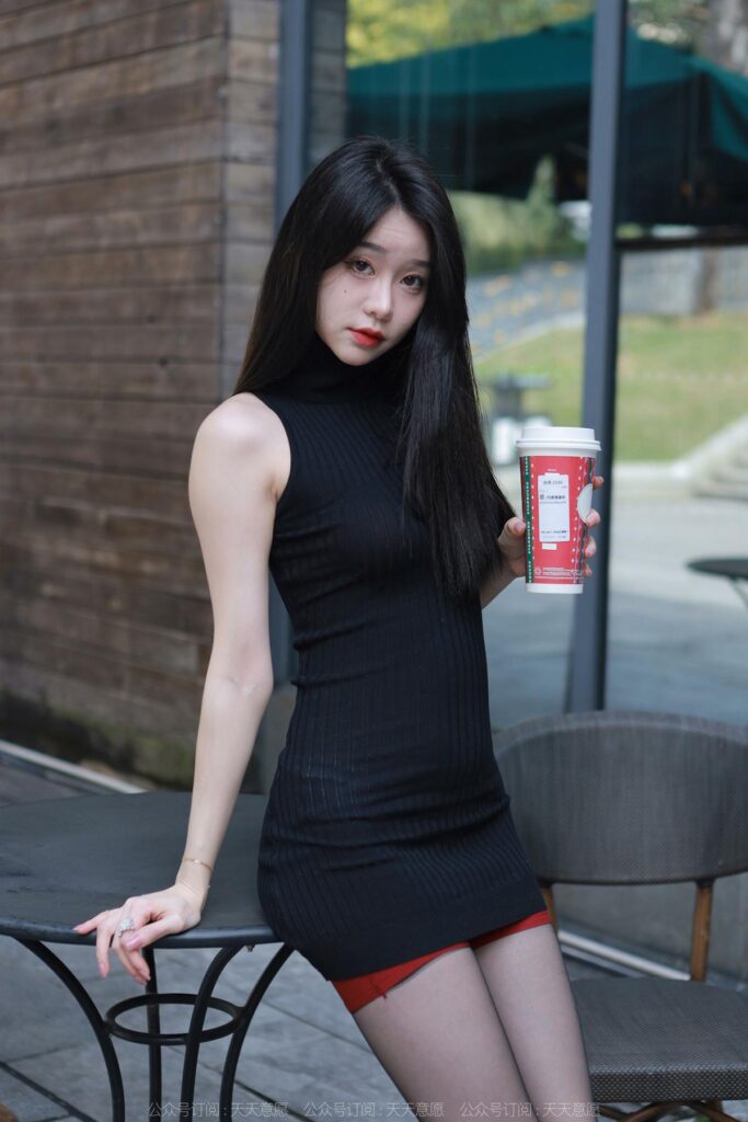 [IESS异思趣向] 2022.3.20 丝享家 1034：佳爷特辑《经典红黑》[84P/105MB]插图2