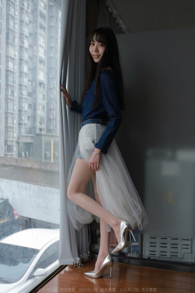 [IESS异思趣向] 2022.3.31 丝享家 1045：团团《长腿白纱》[99P/112MB]插图3