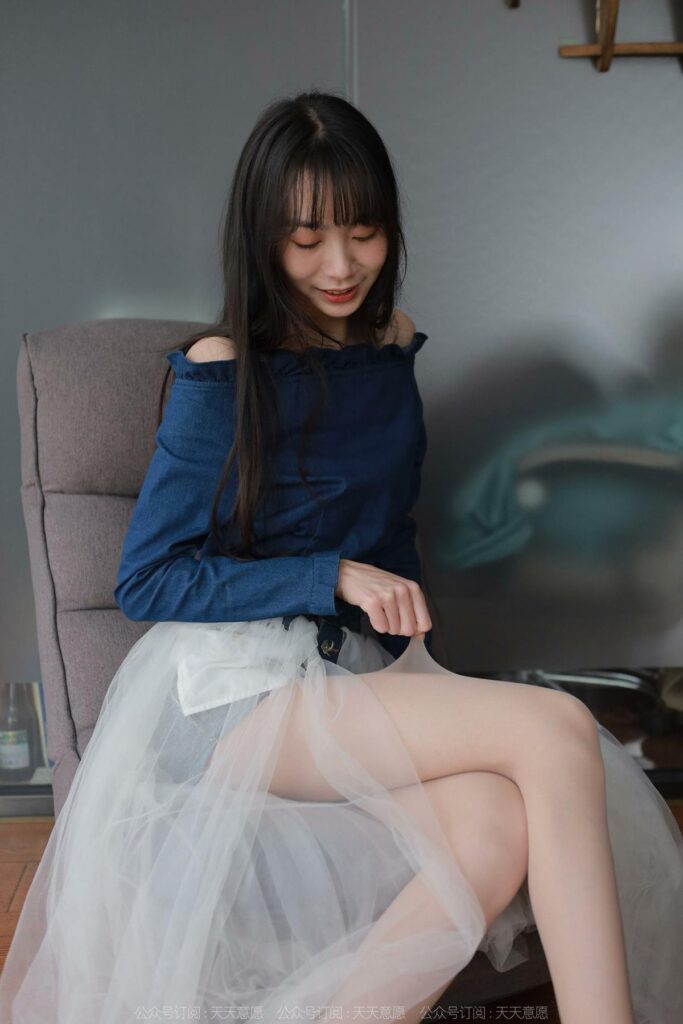 [IESS异思趣向] 2022.3.31 丝享家 1045：团团《长腿白纱》[99P/112MB]插图1