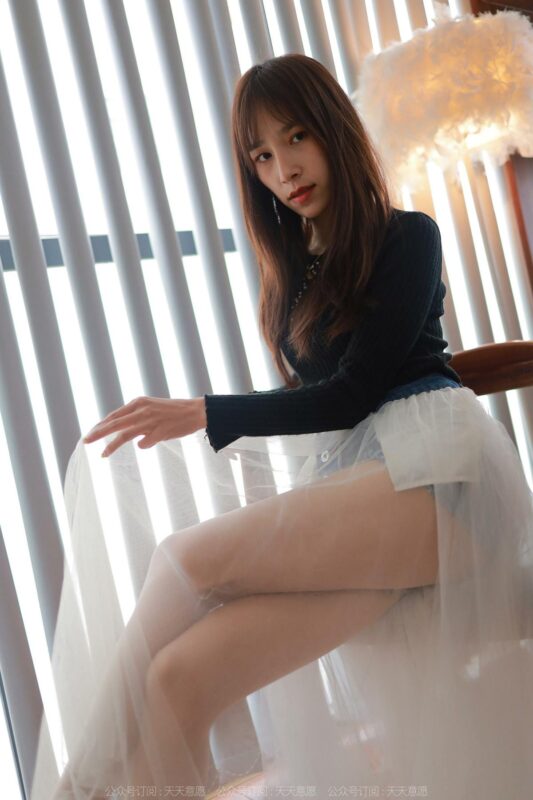 [IESS异思趣向] 2022.4.30 丝享家 1075：美子《女追男隔层纱》[89P/169MB]-无料摄影圈