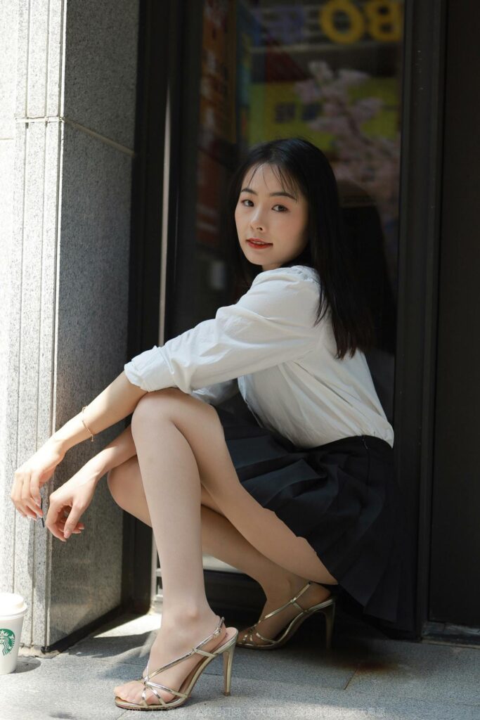 [IESS异思趣向] 2022.5.1 丝享家 1076：小金《新人报道》[88P/151MB]插图3