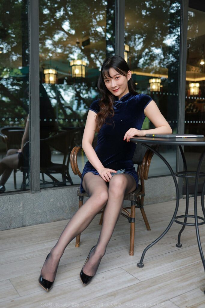 [IESS异思趣向] 2022.5.4 丝享家 1078：秋秋《高叉旗袍嘿丝》[89P/146MB]插图1