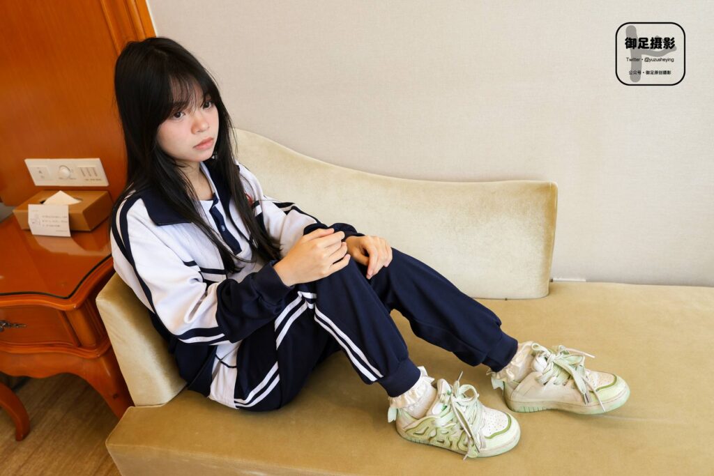 御足摄影 NO.044 – 校服踩踩踩[110P/1V/2.61GB]插图2