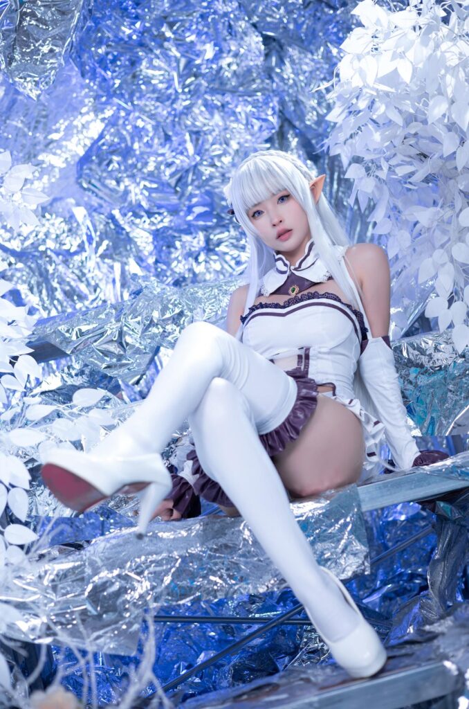 清水由乃 NO.083 – 重生之我是艾米莉亚[41P/1V/1.36GB]插图2