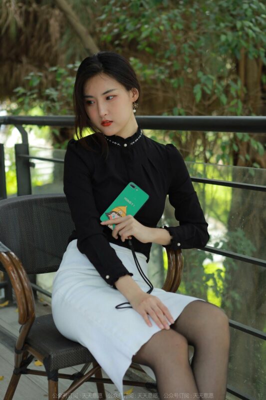 [IESS异思趣向] 2022.5.15 丝享家 1089：小宝《嘿丝黑衬衣》[81P/96MB]-无料摄影圈