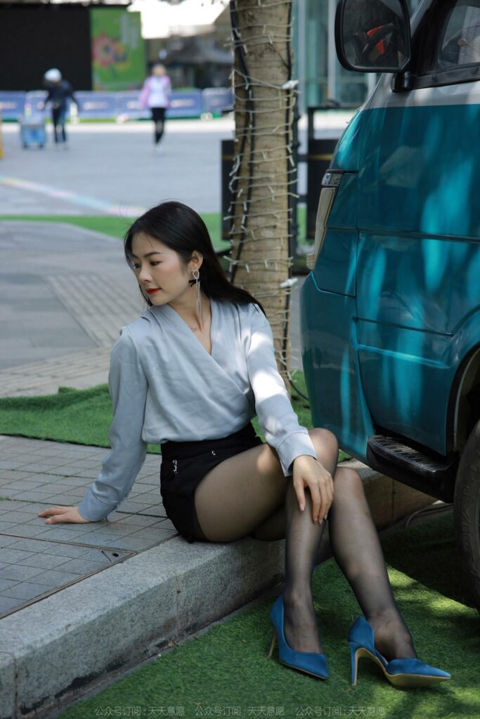 [IESS异思趣向] 2022.5.19 丝享家 1093：小金《阳光下的嘿丝》[75P/82MB]插图2