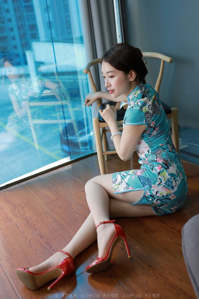 [IESS异思趣向] 2022.7.3 丝享家 1136：小婕《旗开得胜》[90P/94MB]插图1