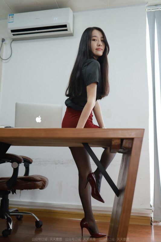 [IESS异思趣向] 2022.7.6 丝享家 1139：婉萍《嘿丝办公室》[90P/81MB]-无料摄影圈