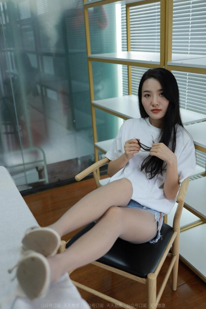 [IESS异思趣向] 2022.7.20 丝享家 1153：婉萍《灰丝凉鞋》[82P/82MB]插图3