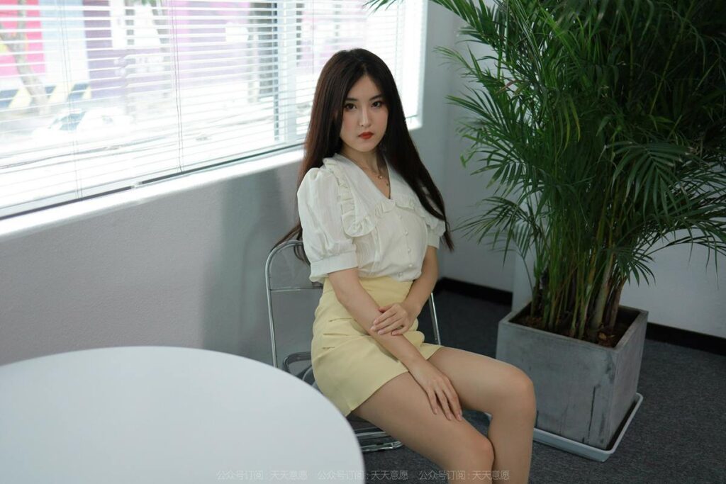 [IESS异思趣向] 2022.7.21 丝享家 1154：小宝《梦中情人》[79P/97MB]插图1