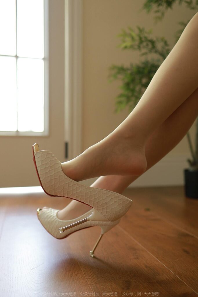 [IESS异思趣向] 2022.7.28 丝享家 1161：小宝《巴黎假期》[81P/107MB]插图2