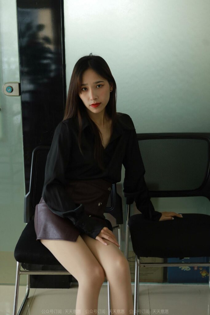 [IESS异思趣向] 2022.7.29 丝享家 1162：美子《办公室的温情》[87P/90MB]插图2