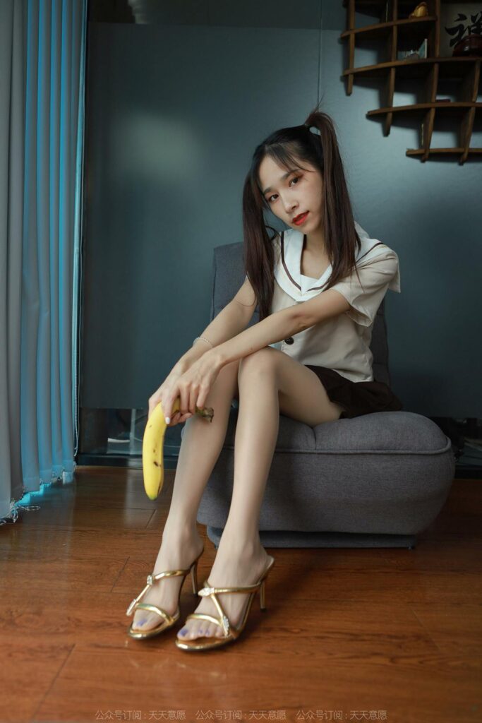 [IESS异思趣向] 2022.8.3 丝享家 1166：美子《香蕉少女》[80P/90MB]插图3