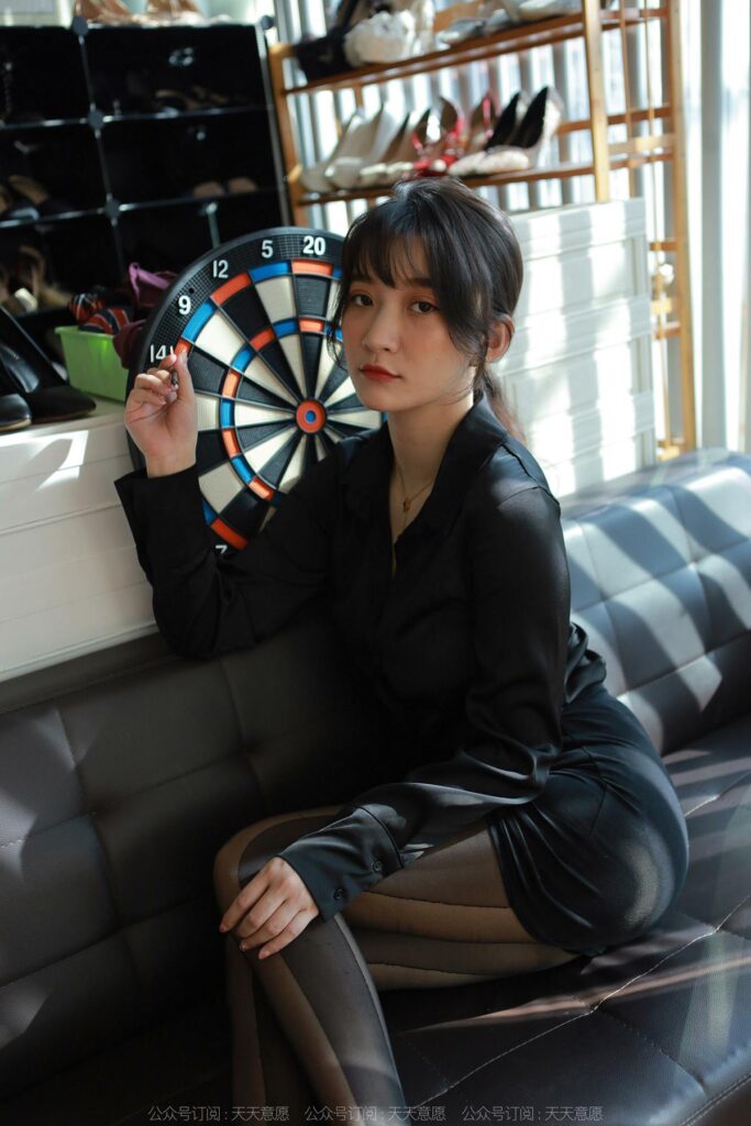 [IESS异思趣向] 2022.8.4 丝享家 1167：秋秋《光影嘿丝》[92P/116MB]插图2