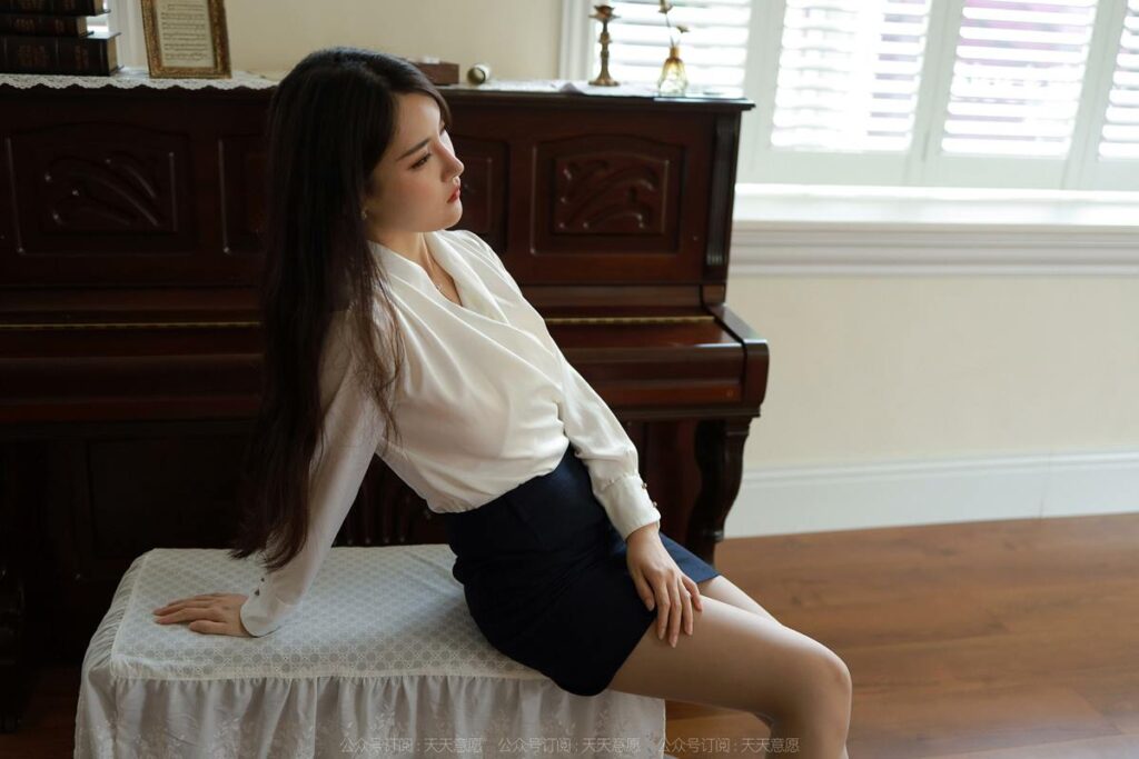 [IESS异思趣向] 2022.8.13 丝享家 1176：小宝《钢琴公主》[83P/101MB]插图2