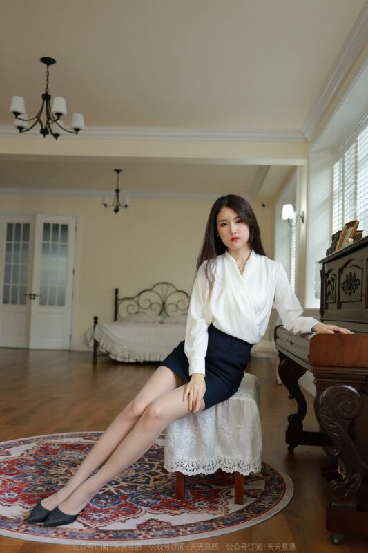 [IESS异思趣向] 2022.8.13 丝享家 1176：小宝《钢琴公主》[83P/101MB]-无料摄影圈