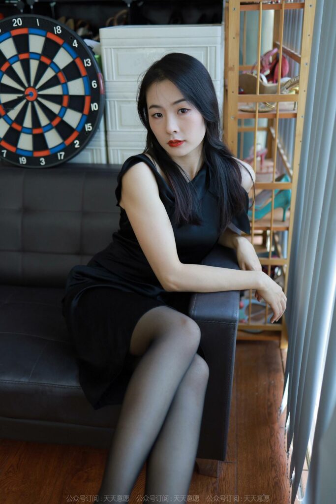 [IESS异思趣向] 2022.9.15 丝享家 1208 小金《落地窗前的风景》[77P/101MB]插图3