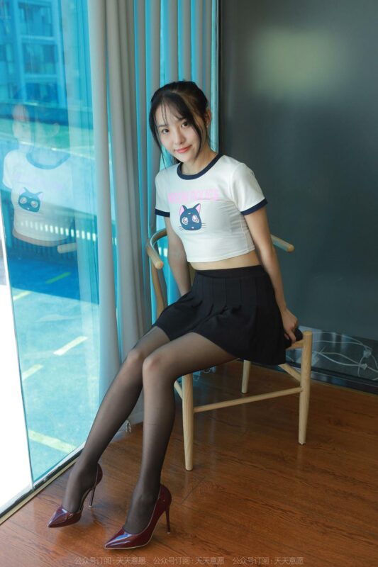 [IESS异思趣向] 2022.9.28 丝享家 1221 婉萍《葡萄成熟时》[81P/83MB]-无料摄影圈